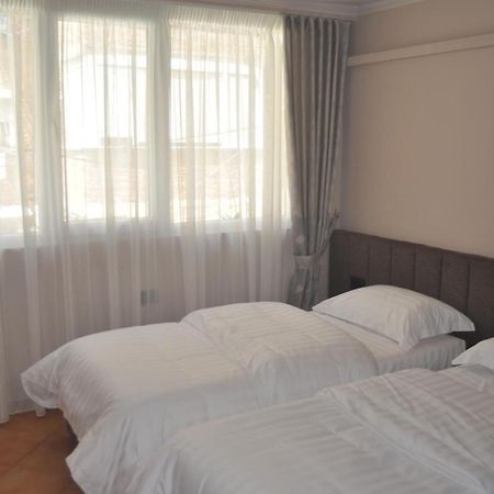 Appartement Bliri Myslym Shyri à Tirana Extérieur photo