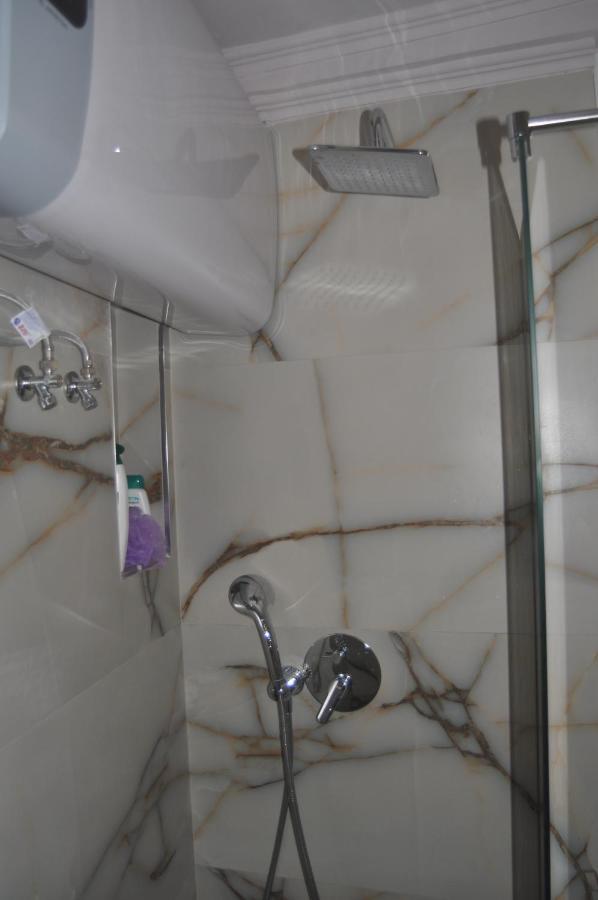 Appartement Bliri Myslym Shyri à Tirana Extérieur photo