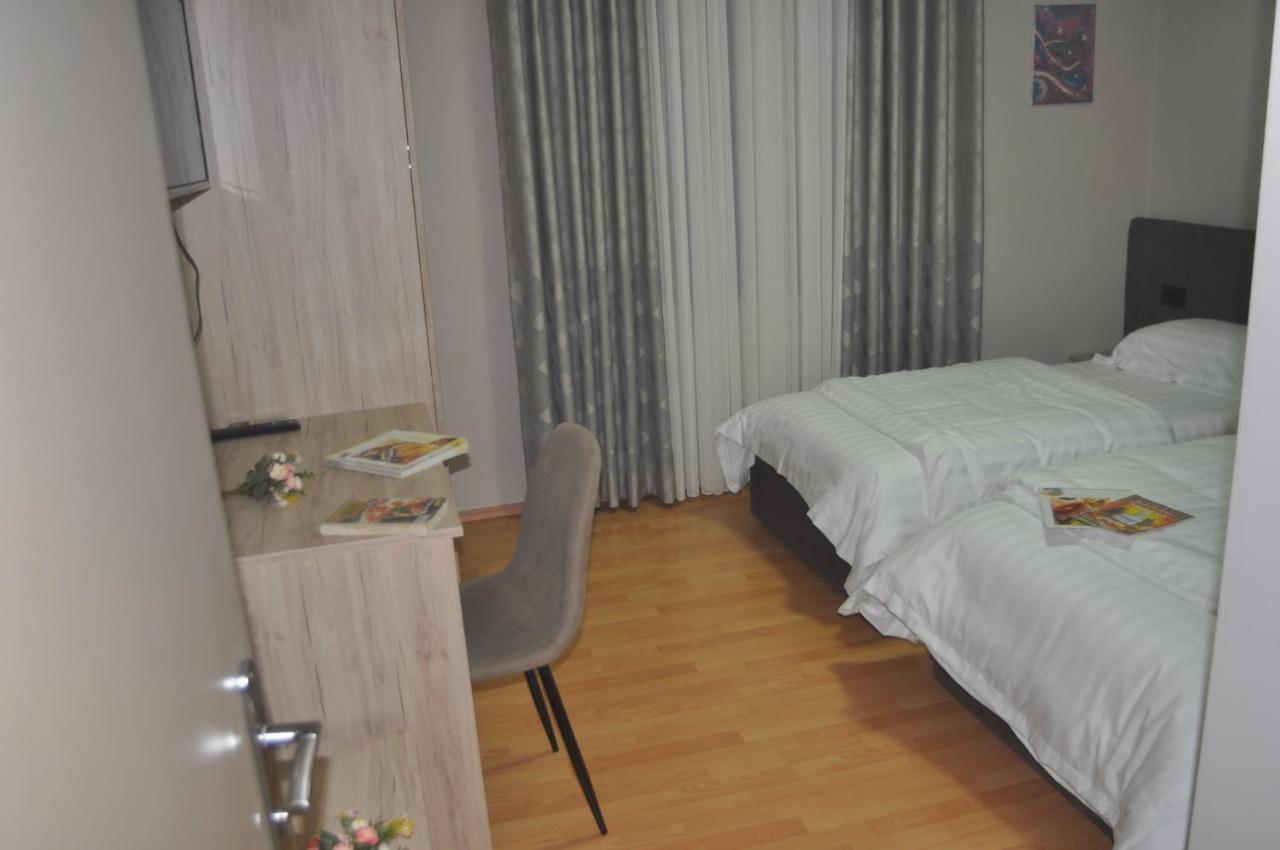 Appartement Bliri Myslym Shyri à Tirana Extérieur photo