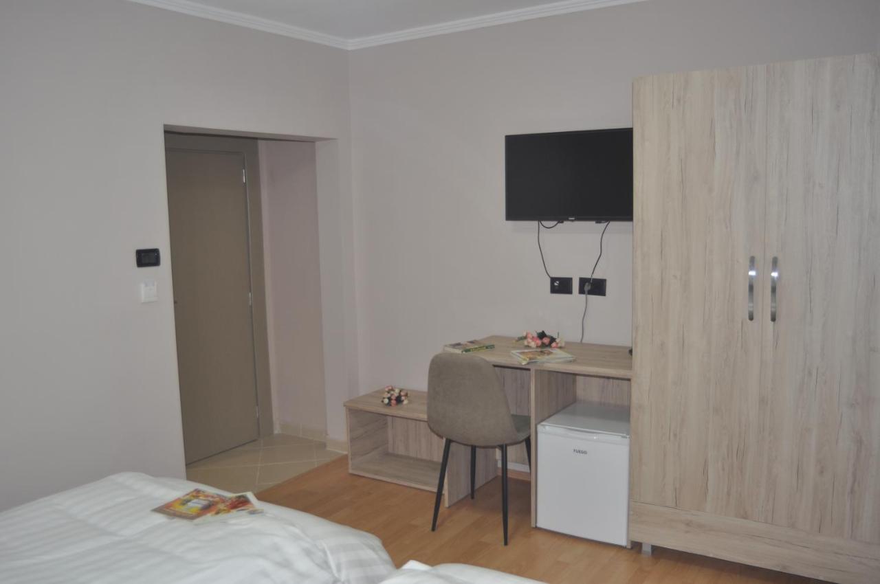 Appartement Bliri Myslym Shyri à Tirana Extérieur photo